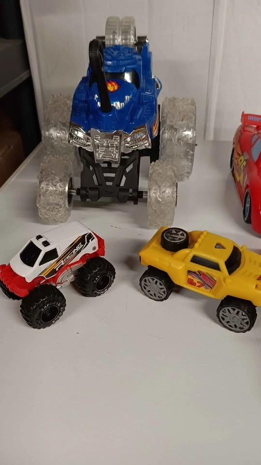Disney Pixar Cars, Tonka, and Ford Toy Car Lot - photo 2