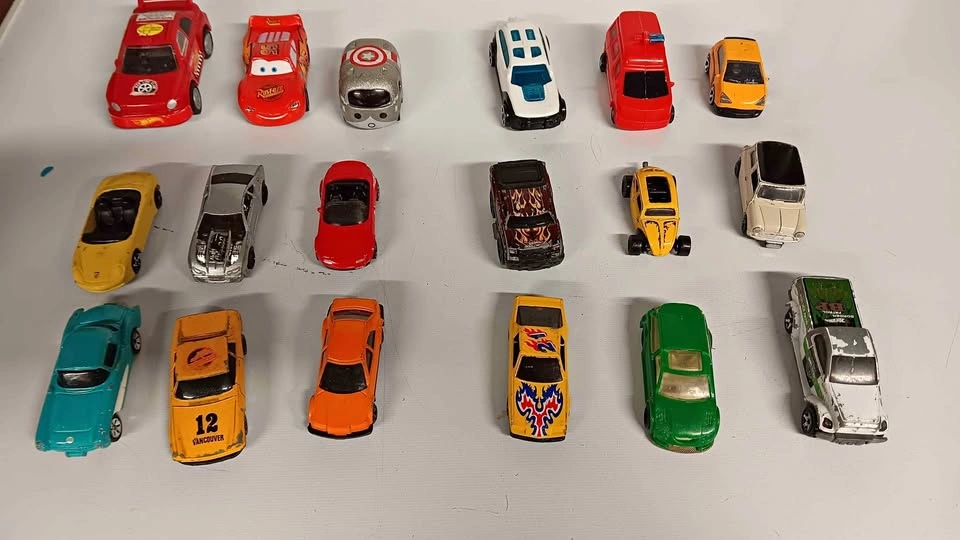 Hot Wheels and Matchbox Toy Car Lot