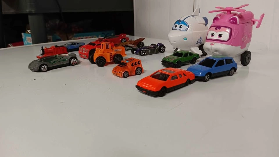 Mixed Lot of Toy Vehicles - Hot Wheels, Thomas & Friends, Super - photo 3