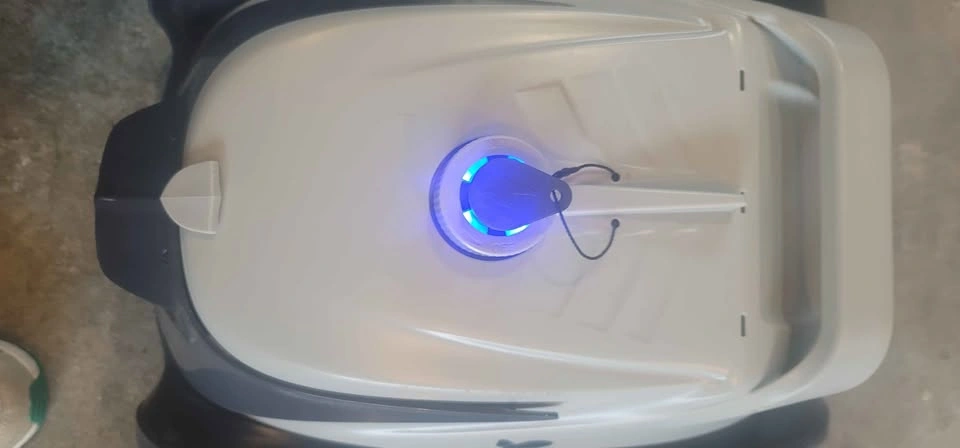 Like New Pool Robot Vacuum - photo 2
