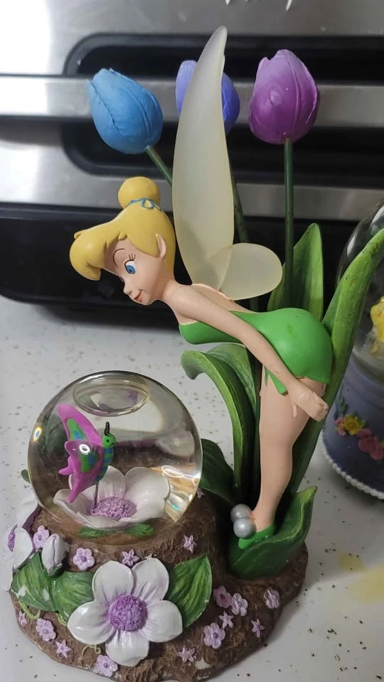 Disney Fairies Tinker Bell Snow Globe – 9"