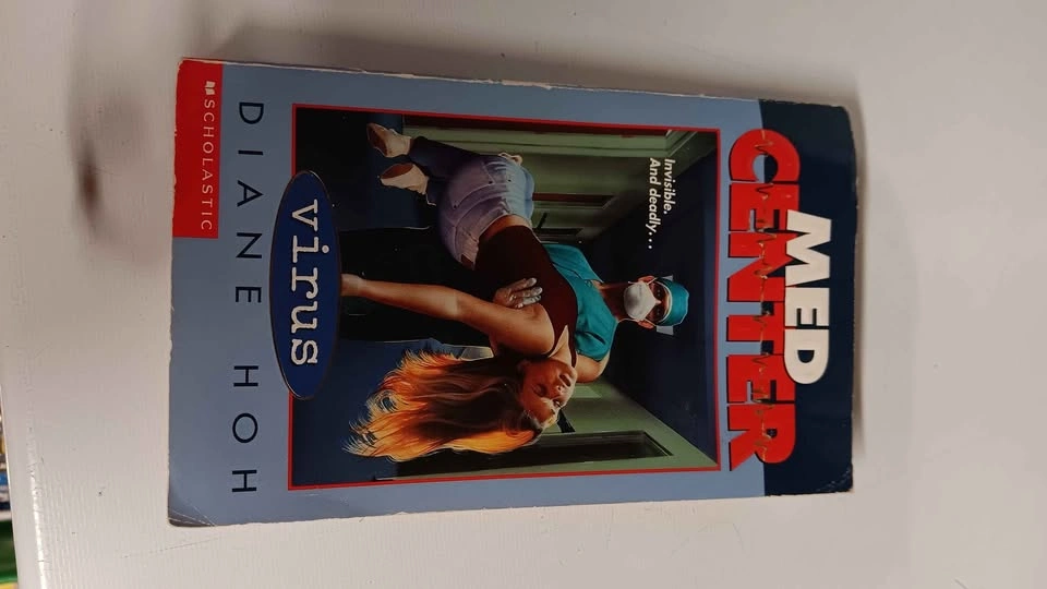 Vintage Horror Book Lot: Creepers, Deadtime Stories, Med Center - photo 4