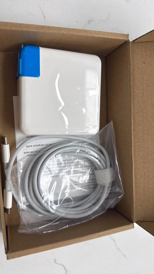 100W USB-C Fast Adapter - MacBook Laptops, Mobile Cell Phone - photo 2