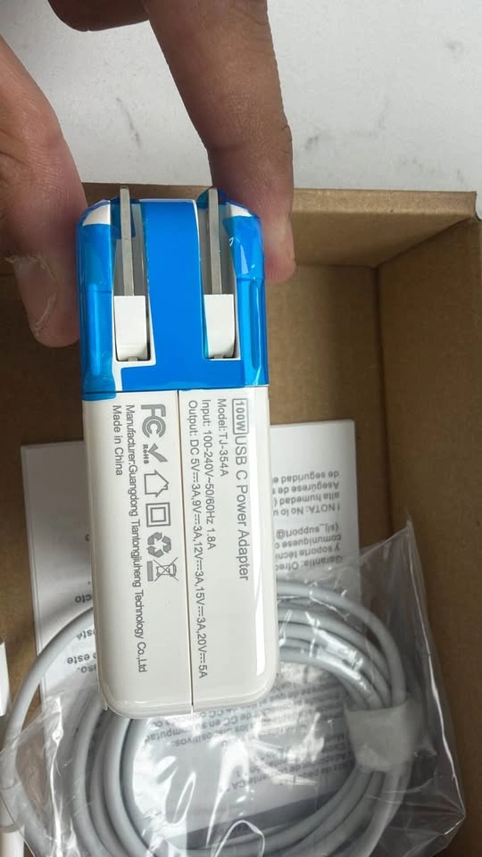 100W USB-C Fast Adapter - MacBook Laptops, Mobile Cell Phone - photo 3
