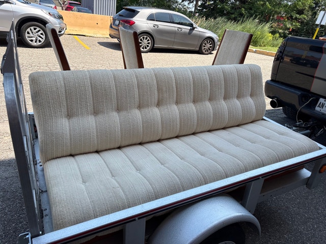 Consignment Selling Service for Furniture and Collectibles - photo 3