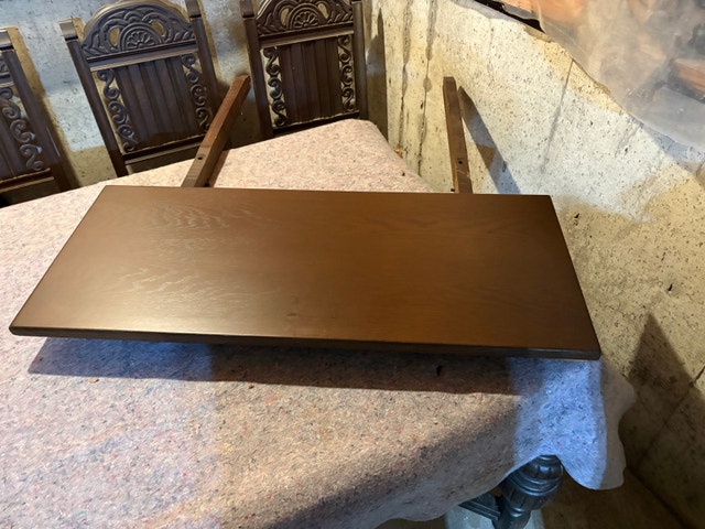 Antique Dining Room Table and 6 Leather Chairs - photo 2