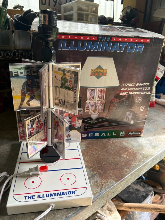 4 Upper Deck The Illuminator Display Lamp