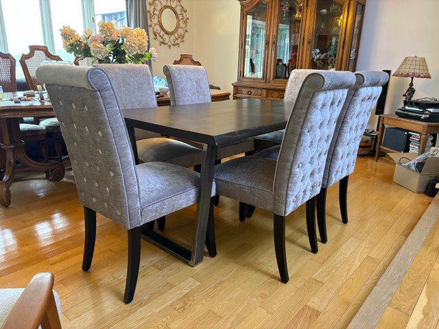 Live edge Dining Table and 6 Chairs Set 60/35”