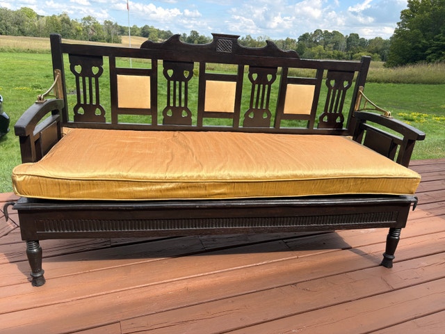 Antique Anglo-Indian Carved Wood Daybed Settle Bench - photo 3