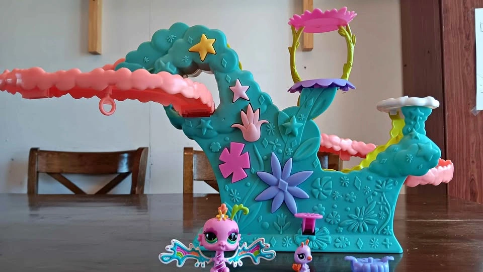 Vintage Hasbro Littlest Pet Shop Fairies Fairy Fun Playset