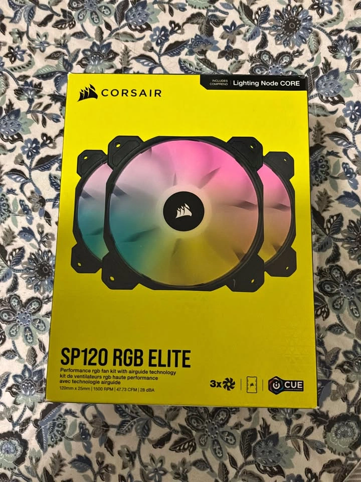 Corsair SP120 RGB Elite 120mm Fans (3-Pack) + Lighting Node
