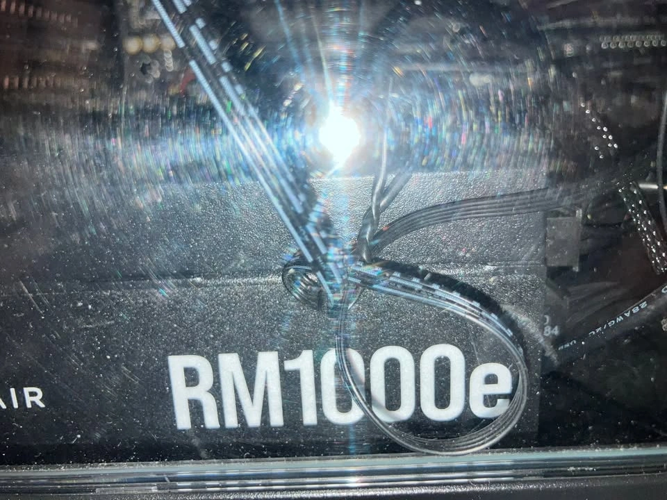 Corsair RM1000e 1000W Gold PSU (2024) – All Cables + Box - photo 2