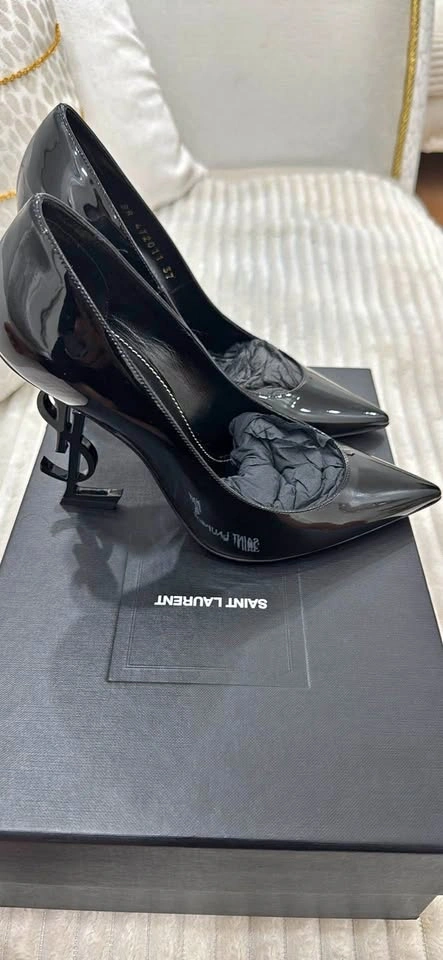 Saint Laurent Heels