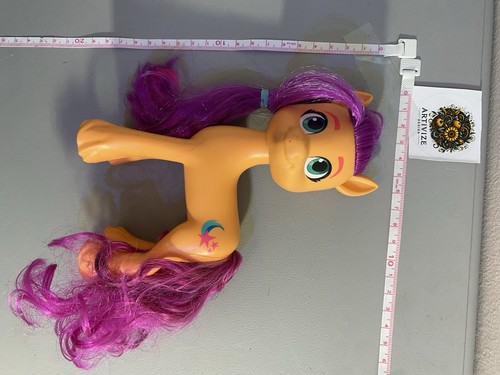 My Little Pony SUNNY STARSCOUT 6.5” horse figure 2021 - photo 3