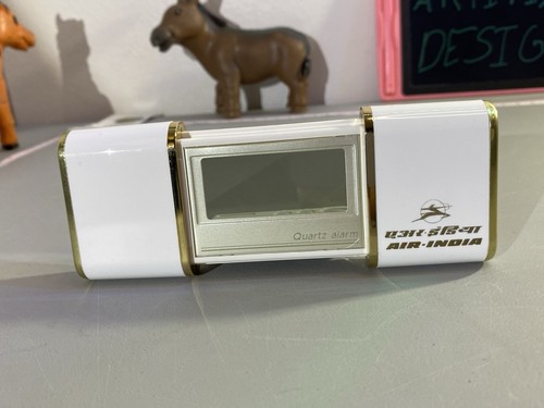 Vintage Deluxe Air India Quartz Collapsible Travel Alarm Clock - photo 2