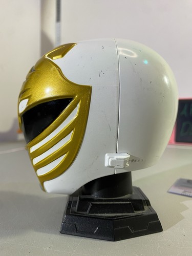 Power Rangers Legacy Mighty Morphin White Ranger Helmet - photo 2