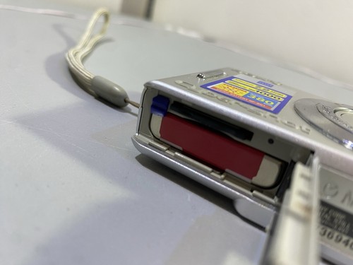 Sony Cybershot DSC-W120 7.2MP CCD Vintage Digital Camera -Silver - photo 4