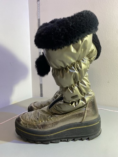 Pajar Women's Toboggan 2.0 Gold Metal Stellare Boots 5-5.5 US