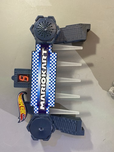 Hot Wheels Mario Kart Rainbow Road Track Electronic Finish Line - photo 5