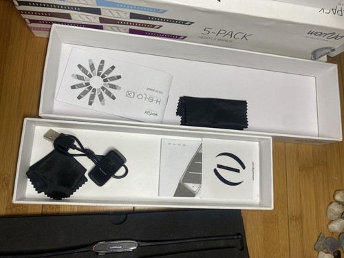 Helo World Personal Lifestyle Monitor Watch + 5 Wrist Bands - photo 4