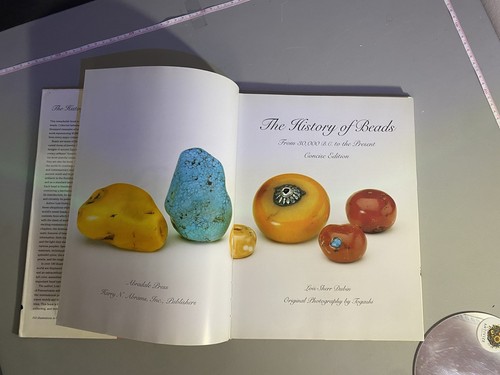 Vtg HC book, The History of Beads by Lois Sherr Dubin, 1987 - photo 5