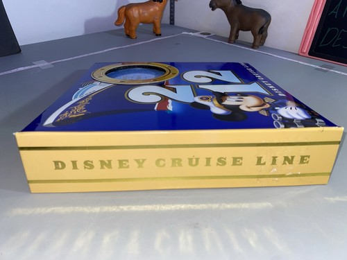 Disney Cruise Line 2012 Captain Mickey Mouse Note Book Portfolio - photo 5