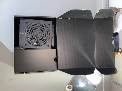 EVGA 700 GD, 80+ GOLD 700W POWER SUPPLY, NON-MODULAR - photo 2