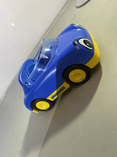 PLAYMOBIL YELLOW CAR WITH HEAD LIGHT EYES