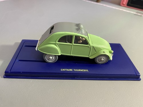 TINTIN NO.6 L'AFFAIRE TOURNESOL COMIC GREEN CITROEN 2CV