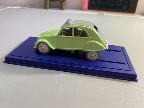TINTIN NO.6 L'AFFAIRE TOURNESOL COMIC GREEN CITROEN 2CV - photo 3