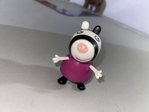Peppa Pig Playset Figure ~ ZOE ZEBRA with Pink Dress - photo 2
