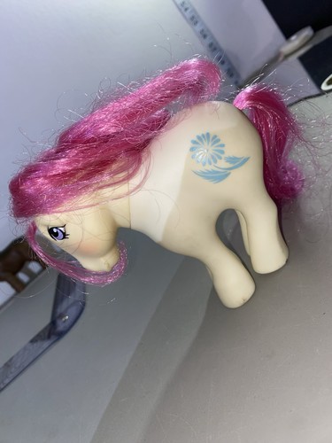 Vintage G1 Hasbro My Little Pony Mail Order Water Lily Pony