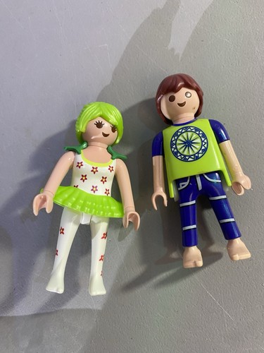 PLAYMOBIL Lot of 2 Characters: Dad Holidays and Girl - photo 3