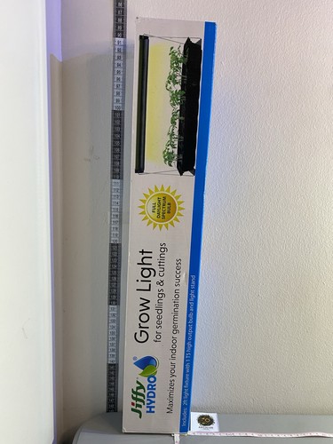 Jiffy Hydro LED Grow Light for Seedlings & Cuttings 2 ft - photo 2