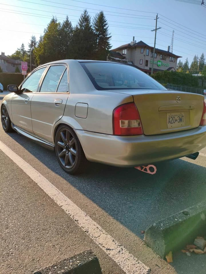 2001 Mazda Protege - photo 5