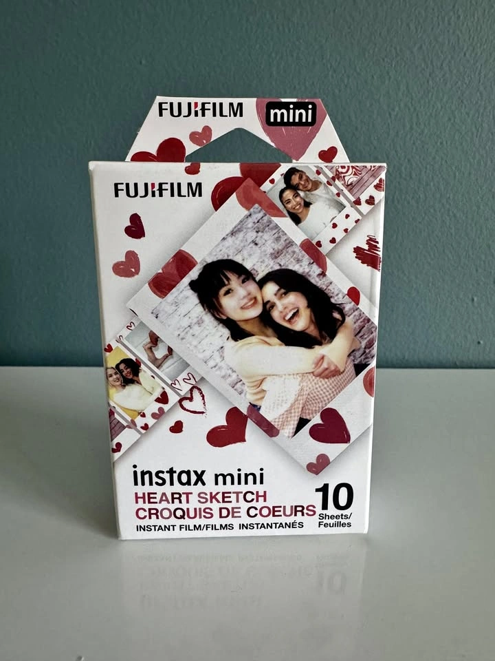 Bundle: Fujifilm Instax Mini Heart Sketch Film - 2 Packs