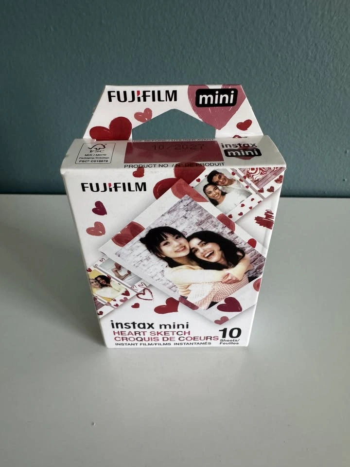 Bundle: Fujifilm Instax Mini Heart Sketch Film - 2 Packs - photo 3