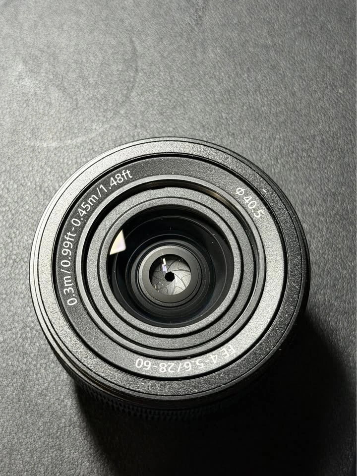 Sony FE 28-60mm F4-5.6 Full Frame Lens – Like New - photo 3