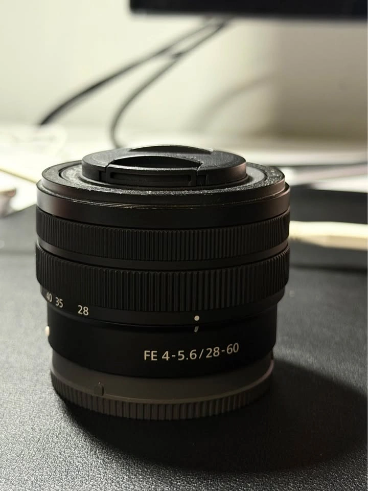 Sony FE 28-60mm F4-5.6 Full Frame Lens – Like New - photo 4