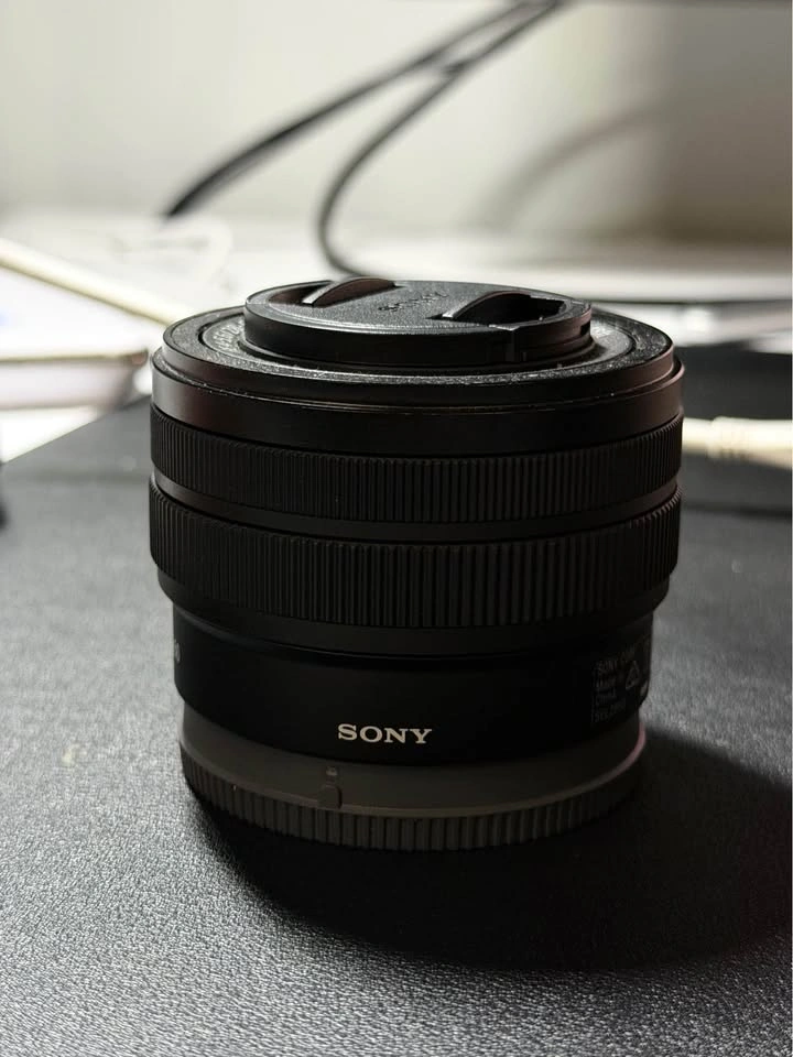 Sony FE 28-60mm F4-5.6 Full Frame Lens – Like New - photo 5