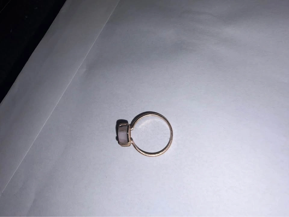 Gold-Toned Raw Pink Stone Ring - photo 2