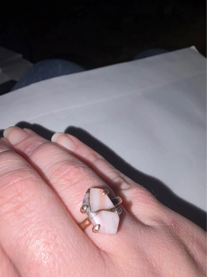 Gold-Toned Raw Pink Stone Ring - photo 3