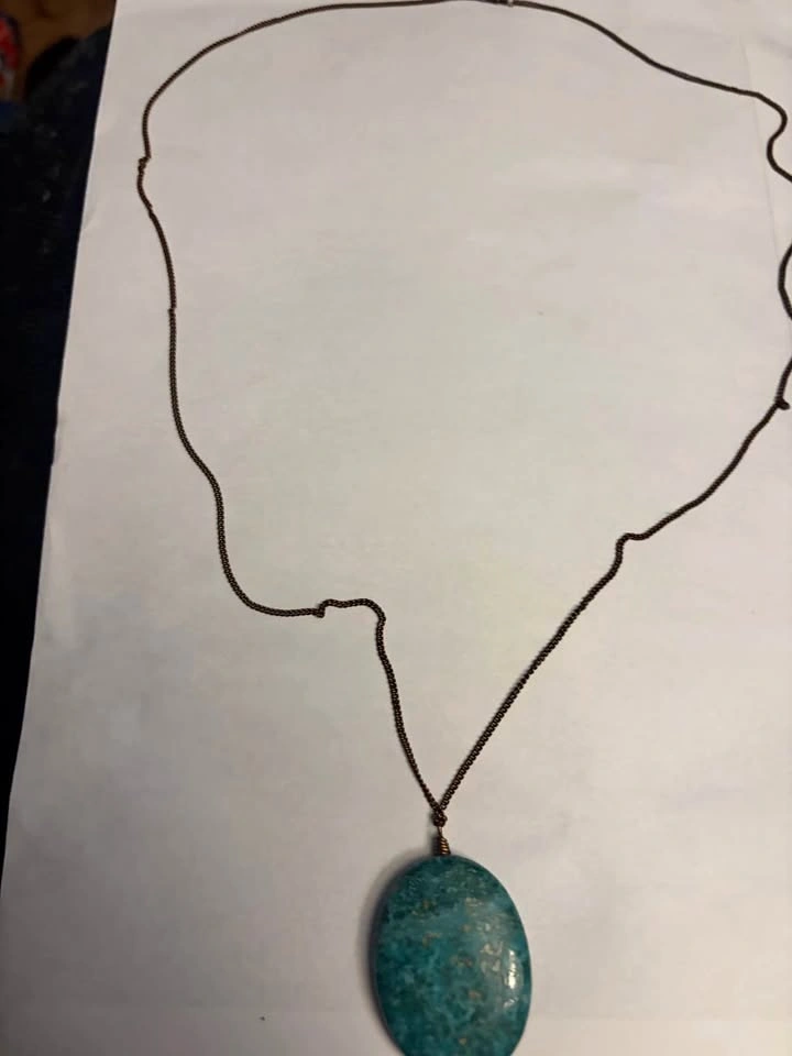 Large Oval Green Stone Pendant Necklace