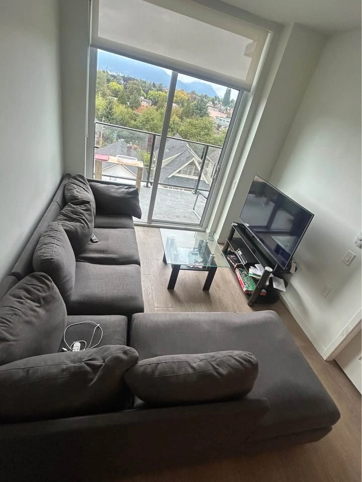 TV stand - Move Out Sale - photo 4
