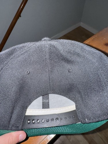 Vintage Oakland Raiders Pewter Medal Shield SnapBack American Ne - photo 4