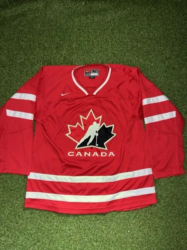 Team Canada Nike Hockey Jersey Size XL