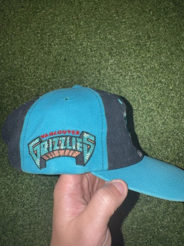 Vintage Starter Vancouver Grizzlies Hat NBA - photo 2