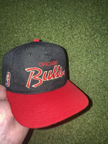 Vintage Chicago Bulls Script SnapBack Sports Specialties NBA