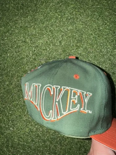 Vintage Miami Hurricanes X Mickey Mouse Collab snapback - photo 2