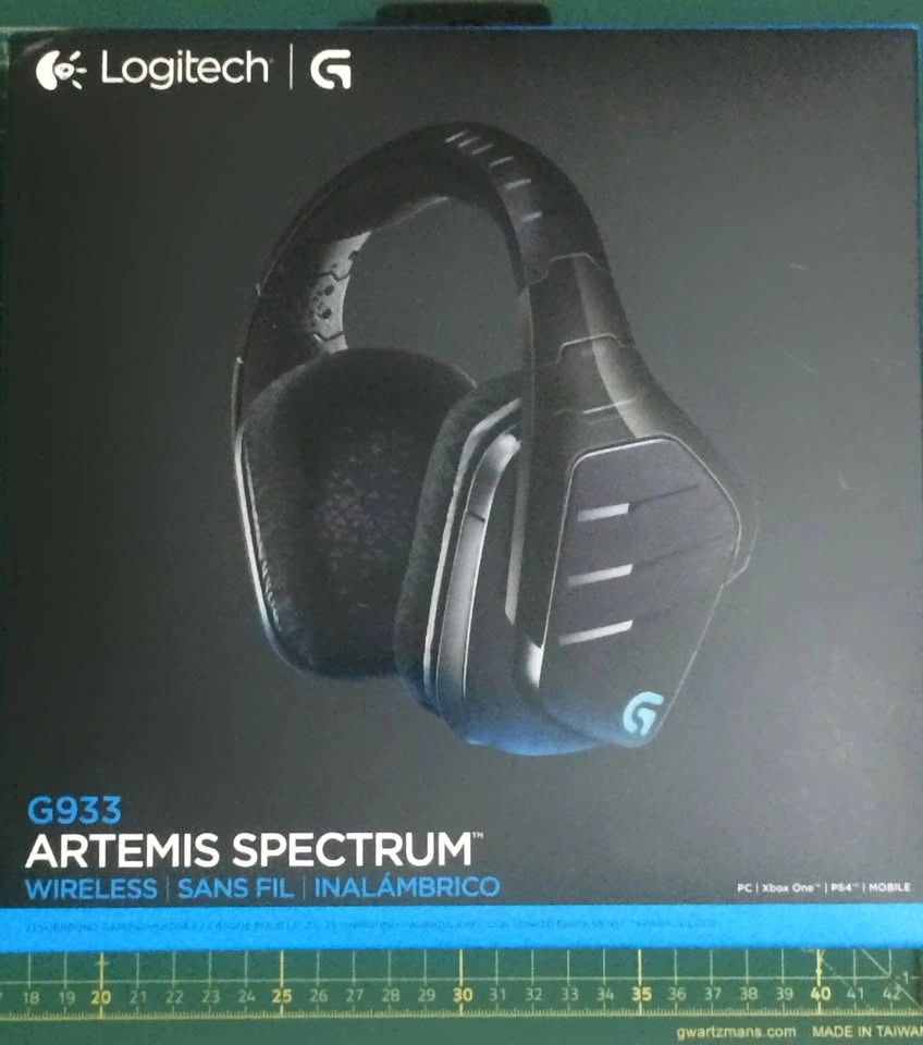 Logitech G933 Artemis Spectrum Wireless Gaming Headset